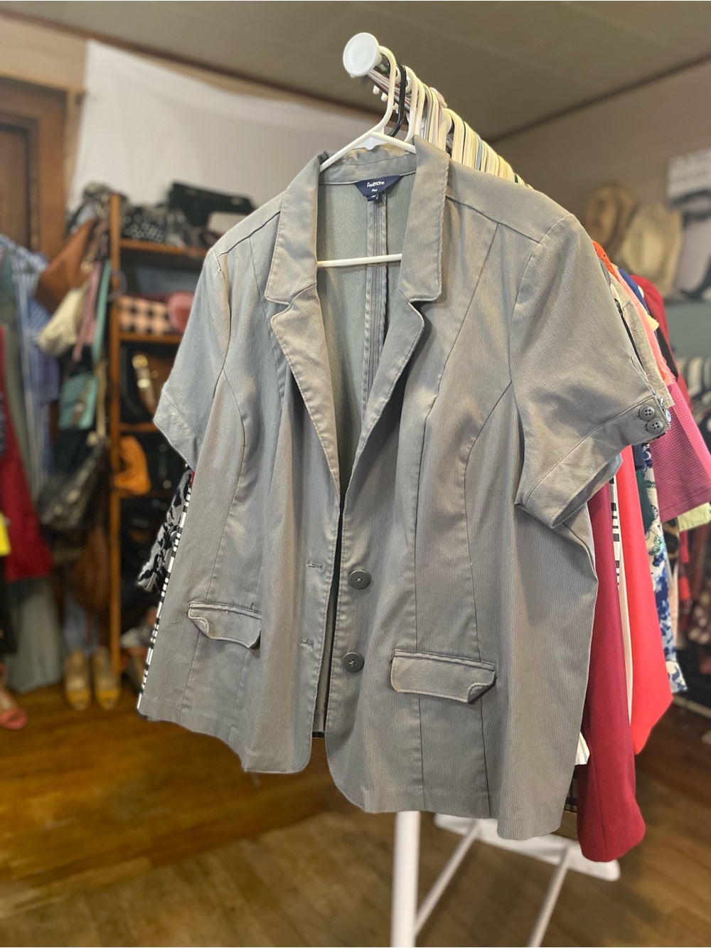 Reitmans Gray Short Sleeve Blazer Jacket - Picture 2 of 7